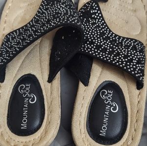 Woman's Mountain Sole Sandles